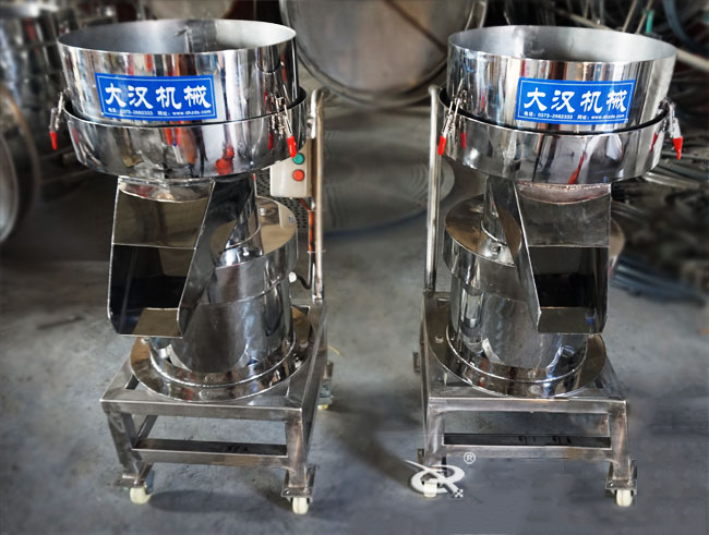 450型過(guò)濾篩機(jī)實(shí)拍：?jiǎn)螌舆^(guò)濾篩過(guò)濾，多用于液體物料的使用。